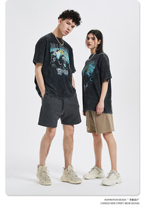 เสื้อยืดโอเวอร์ไซส์สีดำสไตล์สตรีทสำหรับทุกเพศ แบบย้อมสีเอซิดฟอกสีซีดสไตล์วินเทจย้อนยุค - Product Image 3