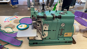 Máquina Overlock Tipo Merrow CP-30, Nueva, en Oferta, con Motor para Uso Doméstico y Uniformes Escolares - Product Image 4
