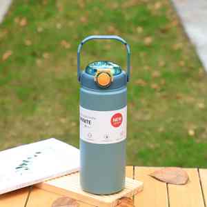 Botella de agua de acero inoxidable de alta calidad con asa y doble pajita para beber - Product Image 3