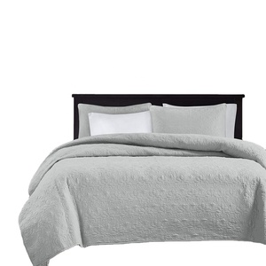 Edredón <span class=keywords><strong>de</strong></span> microfibra Queen King Size Juego <span class=keywords><strong>de</strong></span> cama Relleno <span class=keywords><strong>de</strong></span> poliéster Ofertas Edredón barato <span class=keywords><strong>Colcha</strong></span> - Product Image 1