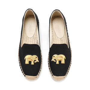 Venta directa de fábrica de zapatos planos casuales y cómodos con bordados de animales adorables, <span class=keywords><strong>mocasines</strong></span> de moda, zapatos transpirables hechos a mano para <span class=keywords><strong>mujer</strong></span>. - Product Image 1