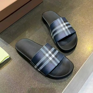 Sandalias de Verano Casuales con Diseño a Cuadros para Hombre y Mujer, de Alta Calidad, Punta Abierta, Deslizables, Suela de EVA Antideslizante, Parte Superior Textil - Product Image 1