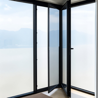 Ventana Abatible de Aluminio con Rotura de Puente Térmico, Apertura Interior, Doble Acristalamiento, Sistema Moderno de Ahorro Energético para Apartamentos y Hoteles