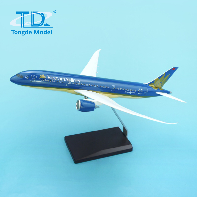 Vietnam Airlines B787-9 1:200 Resin Aircraft Model 32cm EN71