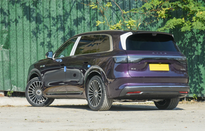 AITO M8 EV longue portée - 705 km CLTC, vitesse de 200 km/h, charge rapide, SUV 5 places - Product Image 5