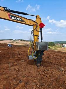 Équipement de plantation pour machines agricoles et forestières XUVOL, rotateur de fosse pour excavatrice 6-9T, épandeur d'engrais à double bac - Product Image 2