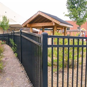 Panneau de clôture en métal galvanisé, design à <span class=keywords><strong>3</strong></span> rails, 6x8 pieds, barrière de sécurité en acier zingué pour grands projets - Product Image 5
