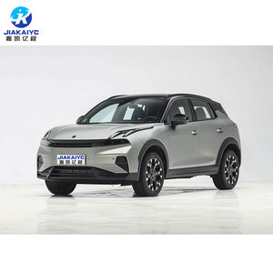 Elegante SUV Lynk & Co 06 Ultra Max Plus con Diseño Urbano en Contraste, Llantas de Aleación de 17 Pulgadas, Paquete de Techo Negro Flotante - Product Image 1