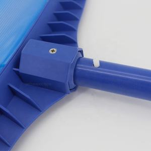 Outils de nettoyage de piscine <span class=keywords><strong>râteau</strong></span> de piscine professionnel à sacs profonds <span class=keywords><strong>râteau</strong></span> à feuilles en plastique <span class=keywords><strong>pour</strong></span> le jardinage <span class=keywords><strong>étang</strong></span> de piscine - Product Image 4