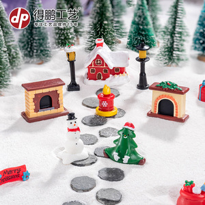 ของตกแต่งหมู่บ้านเรซิ่นคริสต์มาสขนาดเล็ก Dp พร้อมตุ๊กตาหิมะ บ้าน ต้นไม้ ไฟ สำหรับจัดแสดงในช่วงเทศกาล - Product Image 4