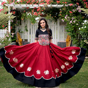 Conjunto de Lehenga Choli para Mujer con Trabajo de Gamthi Elaborado, Dupatta con Diseño en Relieve, Vestido Tradicional Largo hasta el Suelo con Forro de Micro Algodón para Boda - Product Image 1