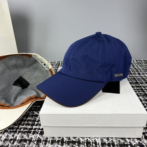 Cappellino da Baseball in PVC Stile Europeo-Americano Unisex Retrò Personalizzato di Tendenza a 6 Pannelli Morbido Traspirante Comune per Tutte le Stagioni - Product Image 4