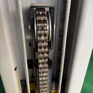 Vente en gros de pont élévateur manuel à deux colonnes à déverrouillage unilatéral <span class=keywords><strong>pour</strong></span> <span class=keywords><strong>garage</strong></span> et atelier de réparation automobile - Product Image 5