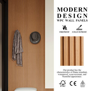 Panneaux muraux en WPC à effet bois avec un grand effet décoratif. S'accorde parfaitement avec les meubles et les revêtements de sol. Imperméable, résistant aux rayures - Product Image 1