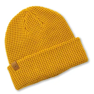 Invierno clásico deporte al aire libre nueva moda acrílico lana Waffle Knit Cuffed Fisherman Beanie Hat con parche de logotipo personalizado para hombres