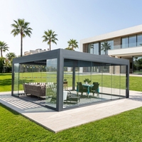 Pergola bioclimatique moderne en alliage d'aluminium résistant aux UV avec volets motorisés et porte vitrée pour terrasse arrière-cour ou balcon