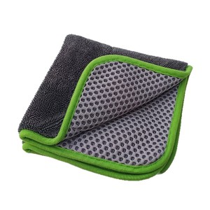 Serviette de lavage auto 40x40cm en tissu torsadé tressé avec bordure verte pour le nettoyage des bulles et utilisation comme torchon - Product Image 5