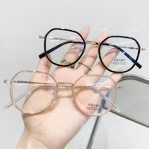 แว่นตา Xsy กรองแสงสีฟ้า กรอบสี่เหลี่ยมเต็มกรอบ รุ่น Unisex เลนส์อะคริลิค 2038 - Product Image 3