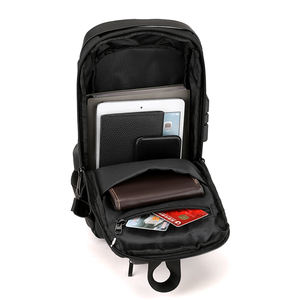 กระเป๋าคาดอกผู้ชายแฟชั่นกันน้ำกันขโมย ทำจากหนัง PU พร้อมซิปปิด  กระเป๋าสะพายข้างอเนกประสงค์สำหรับเดินทาง - Product Image 6