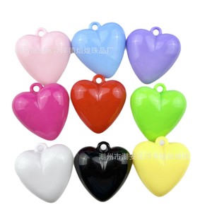 Pendentif en acrylique en forme de cœur, couleur unie, accessoire de bijoux DIY pour la Saint-Valentin, moulage par injection, fabriqué à Chaozhou - Product Image 5