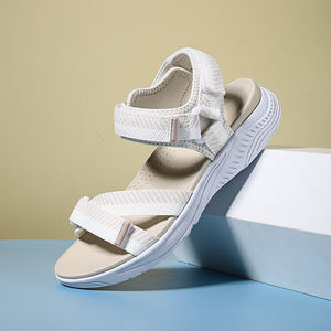Nouvelles sandales à talons hauts de haute qualité pour femmes matures et sexy Chaussures de sport pour filles pour la plage en plein air Pantoufle de marque <span class=keywords><strong>Skech</strong></span> USA usine - Product Image 6