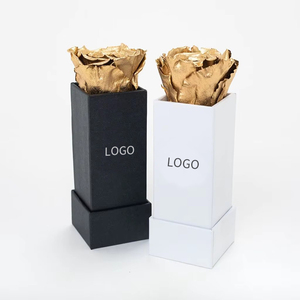 กล่องของขวัญกระดาษกล่องกระดาษแข็งทรงสี่เหลี่ยมลายดอกไม้สำหรับกุหลาบเดี่ยวดีไซน์ตามสั่งไม่เหมือนใคร - Product Image 1