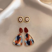 Boucles d'oreilles clous géométriques rétro en résine ambrée pour femmes, plaquées or, en acier inoxydable anti-allergique, accessoires de mode, cadeau