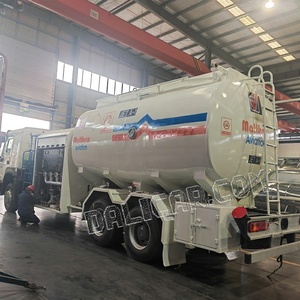 Camion de ravitaillement mobile pour carburant d'aviation 6x4 de 20 000 litres à <span class=keywords><strong>prix</strong></span> d'usine à vendre - Product Image 4