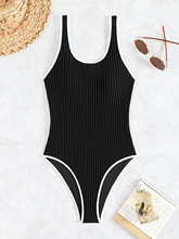 Maillot de bain une pièce classique pour femme, bordure noire et blanche, tissu doux, bas à coupe haute, tenue de plage intemporelle - Product Image 6