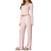 Ensemble de pyjama deux pièces pour femme avec logo personnalisé, t-shirt et pantalon large en dentelle, idéal pour la détente