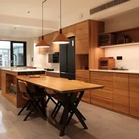 Armoires de cuisine modernes en chêne blanc massif sur mesure, avec structure en MDF, écologiques, résistantes à l'eau, pour villa de luxe, fabriquées en Chine
