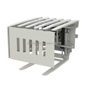 Accessoire d'inversion de palettes en acier inoxydable durable (Inverta Push) pour chariots élévateurs |   Modèles standard à déplacement latéral, capacité de charge de 2000 kg - Product Image 1