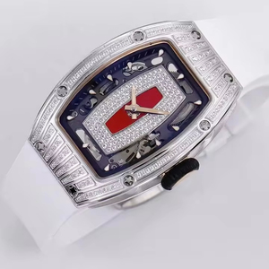 Reloj mecánico de alta calidad con diamantes incrustados en plata y correa de caucho blanca - Product Image 3