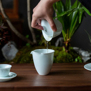 Yingqing Huakou Fair Cup Porcelain Thin Wall <b>Tea</b> Dispenser For Kung Fu <b>Tea</b> <b>Set</b> - Product Image 3