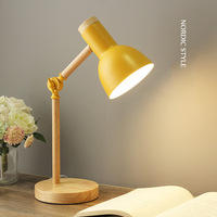 Mini lampe de bureau LED pliable en bois de style nordique, créative et de haute qualité, protection oculaire, lecture, nouveauté, lampe de table AC
