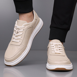 รองเท้าผ้าใบผู้ชายแบบสวม สไตล์สปอร์ต สีขาว หนังวัว พื้นยางกันลื่น น้ำหนักเบา แฟชั่นทันสมัย - Product Image 3