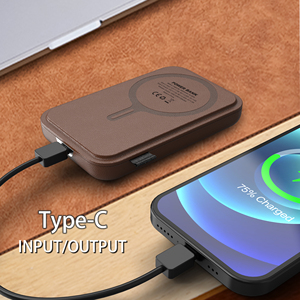 Regalo electrónico, bancos de energía de cuero personalizados con imán, batería <span class=keywords><strong>externa</strong></span> portátil de 5000MAH para <span class=keywords><strong>Iphone</strong></span>, Banco de energía magnético fuerte - Product Image 2