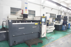 Nhà Sản Xuất Ép Phun Chuyên Nghiệp Khuôn Ép Nhựa Và Khuôn Chèn Nhựa Khuôn Ép Ép Nhựa - Product Image 4