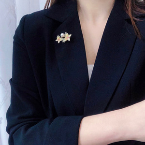 XILIANGFEIZI DIY Emaille-bemalte Zirkon-Schmetterlingsbrosche für Damen, Perlen-Corsage, hohl, passend für 8*<span class=keywords><strong>9mm</strong></span> - Product Image 3