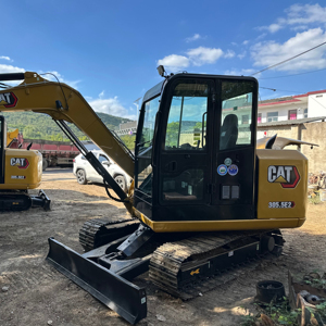 Excavatrice hydraulique Caterpillar 305.5E2 d'occasion, mini-excavatrice CAT 305.5E2 de 5 tonnes à vendre - Product Image 1