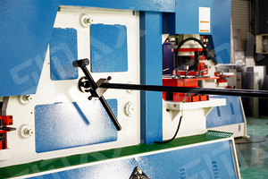 SMAX Q35Y Cisaille hydraulique pour tôles, machine à découper les plaques d'angle, poinçonneuse, cisaille à barres, épaisseur de plaque métallique 16 mm, <span class=keywords><strong>force</strong></span> 650 kN - Product Image 6