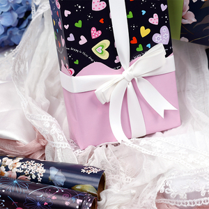 Rollo de papel de lujo de doble cara para cumpleaños al por mayor de fábrica, papel de regalo de 43cm X 3M para embalaje - Product Image 2