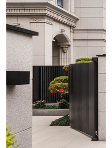 2025 <span class=keywords><strong>bois</strong></span> de <span class=keywords><strong>jardin</strong></span> décoratif extérieur de haute qualité comme des panneaux de clôture à lattes d'intimité en aluminium clôture de maison - Product Image 4