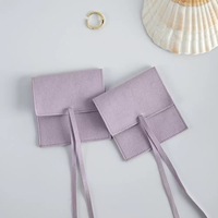 Boîtes et pochettes à bijoux personnalisées pour boucles d'oreilles, colliers et petits bijoux