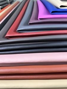 <span class=keywords><strong>Fundas</strong></span> de Asiento de Coche de Microfibra de Cuero PU de 1.2 mm Resistentes a las Manchas con Relieve Spot Napa <span class=keywords><strong>para</strong></span> el Interior del Coche - Product Image 1