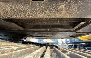 Excavatrice sur chenilles Volvo EC140 14 tonnes 90% neuve Moteur Deutz Certifié EPA CE Modèle 2022 Utilisation agricole Pièces de rechange incluses - Product Image 6