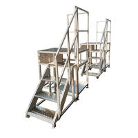 Plateformes d'escalade industrielles OEM en profilés d'aluminium assemblés, échelles pliantes mobiles avec pieds de nivellement