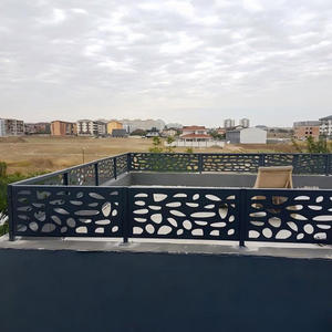 ألواح سياج من الفولاذ المجلفن/سبائك الألومنيوم المقطوعة بالليزر، سياج درابزين الشرفات الخارجية للخصوصية - Product Image 3