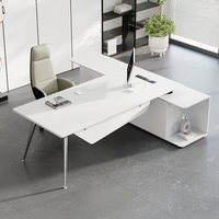 Scrivania Direzionale a T Moderna e Lussuosa Vensen, Arredo Ufficio in Legno Multifunzionale ed Ecologico