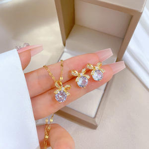 Conjunto de Collar y Pendientes de Acero Inoxidable Brillante con Zirconia Cúbica en Forma de Lágrima y Lazo, Chapado en Oro de 18k, para Mujer, Ideal para Regalo - Product Image 3